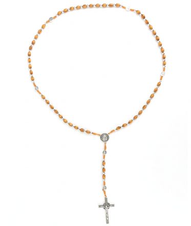 image:Image Růženec dřevěný s křížem a medailemi sv. Benedikta