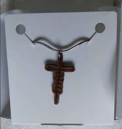 image:Image Dřevěná medailka Křížek Jesus, + řetízek